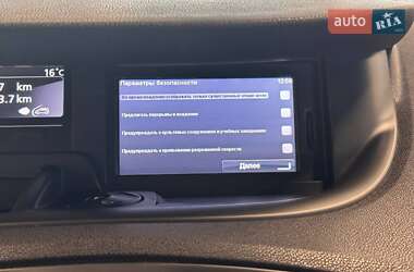 Мінівен Renault Scenic 2012 в 