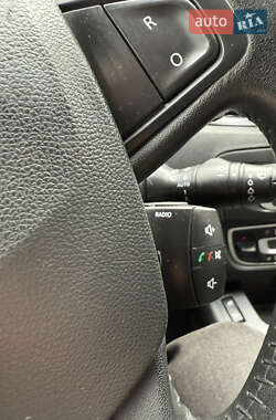 Мінівен Renault Scenic 2012 в 