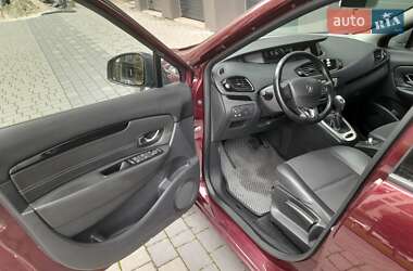 Минивэн Renault Scenic 2015 в 