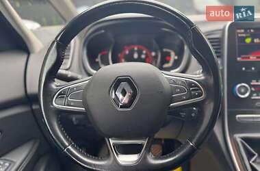 Минивэн Renault Scenic 2017 в 