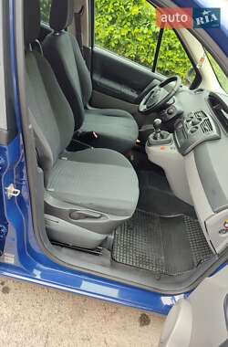 Минивэн Renault Scenic 2006 в 