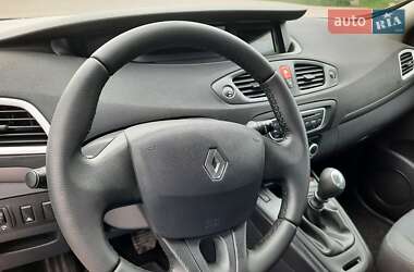 Мінівен Renault Scenic 2011 в 