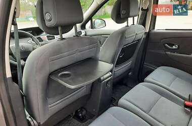 Мінівен Renault Scenic 2011 в 