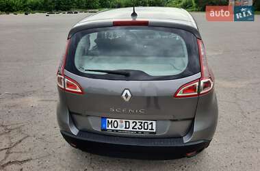 Мінівен Renault Scenic 2011 в 