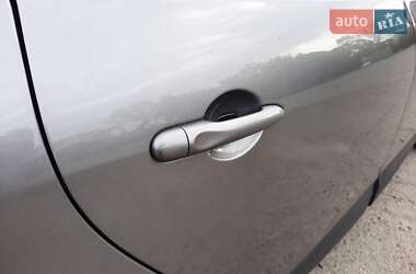 Мінівен Renault Scenic 2011 в 