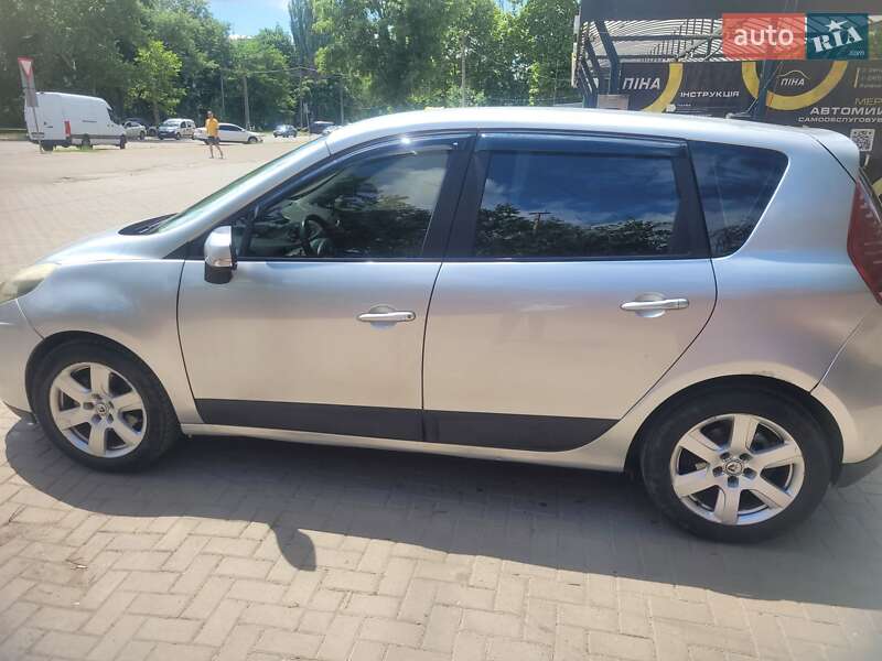 Renault Scenic 2010