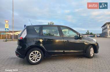 Минивэн Renault Scenic 2012 в 