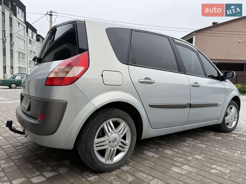 Минивэн Renault Scenic 2003 в Староконстантинове
