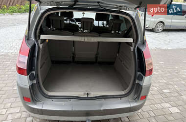Минивэн Renault Scenic 2003 в 