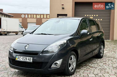 Минивэн Renault Scenic 2011 в Ровно