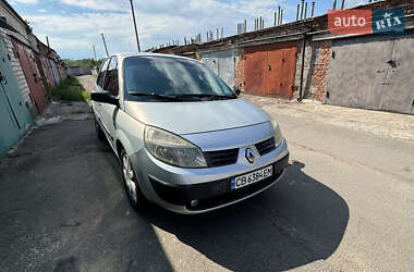 Минивэн Renault Scenic 2005 в 