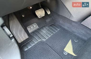 Минивэн Renault Scenic 2018 в 