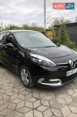 Мінівен Renault Scenic 2015 в Острозі