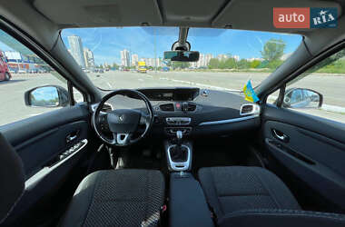 Мінівен Renault Scenic 2011 в 