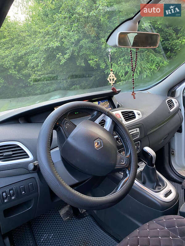 Мінівен Renault Scenic 2010 в Львові
