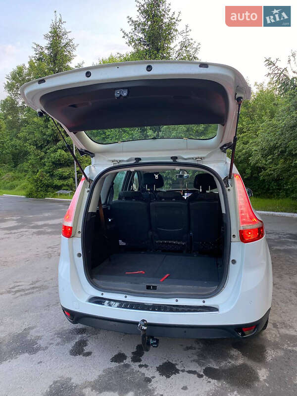 Мінівен Renault Scenic 2010 в Львові