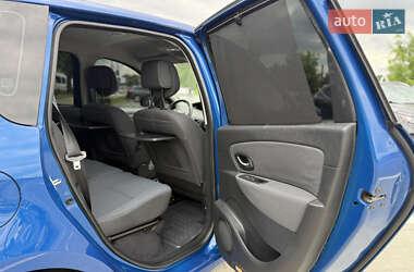 Минивэн Renault Scenic 2010 в 