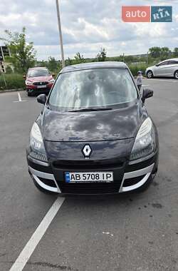 Минивэн Renault Scenic 2009 в 