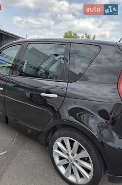 Минивэн Renault Scenic 2009 в 