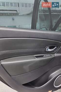Минивэн Renault Scenic 2009 в 