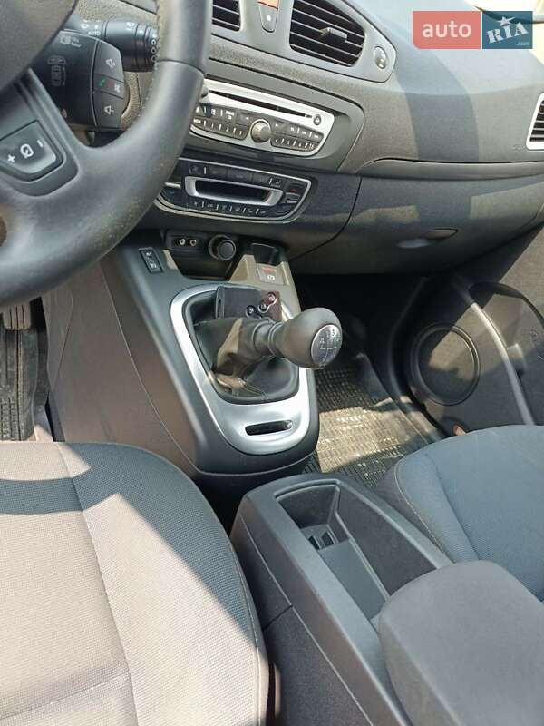 Мінівен Renault Scenic 2010 в Житомирі