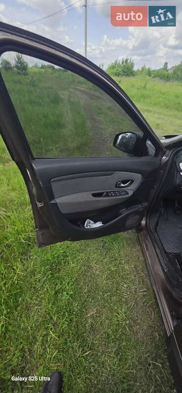 Минивэн Renault Scenic 2011 в Шепетовке фото 21 Минивэн Renault Scenic 2011 в Шепетовке