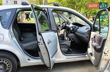 Минивэн Renault Scenic 2006 в 