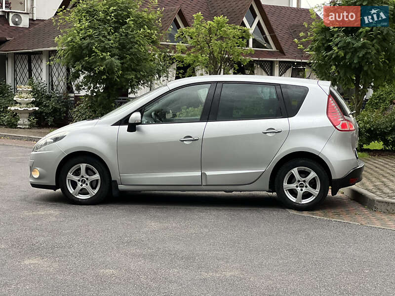 Минивэн Renault Scenic 2010 в Виннице