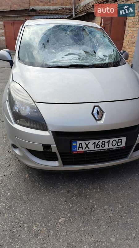 Мінівен Renault Scenic 2010 в Харкові