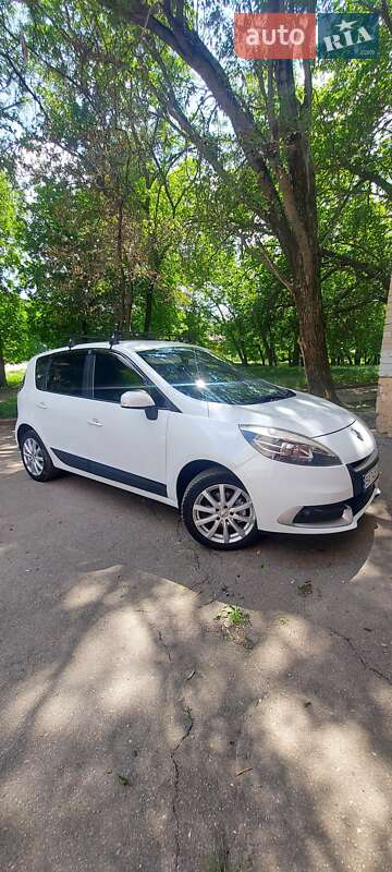 Минивэн Renault Scenic 2012 в Кропивницком
