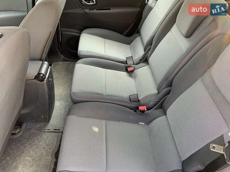 Мінівен Renault Scenic 2013 в Луцьку