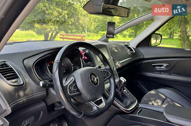 Минивэн Renault Scenic 2016 в 