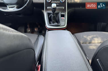 Минивэн Renault Scenic 2016 в 
