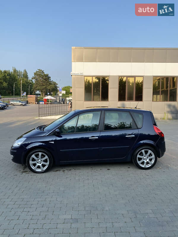 Минивэн Renault Scenic 2009 в Ровно