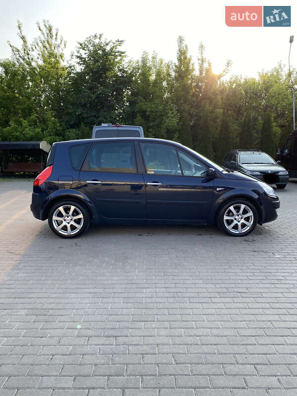 Минивэн Renault Scenic 2009 в Ровно