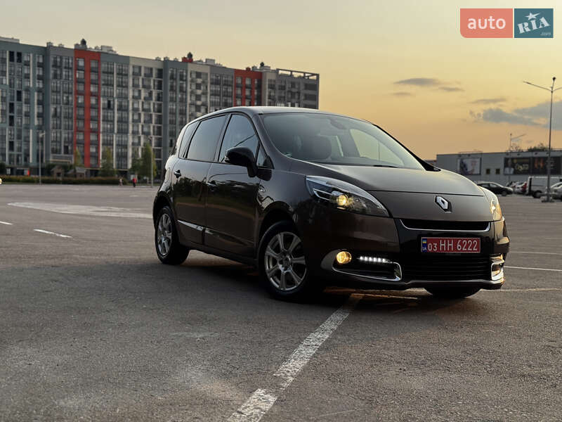 Мінівен Renault Scenic 2013 в Києві