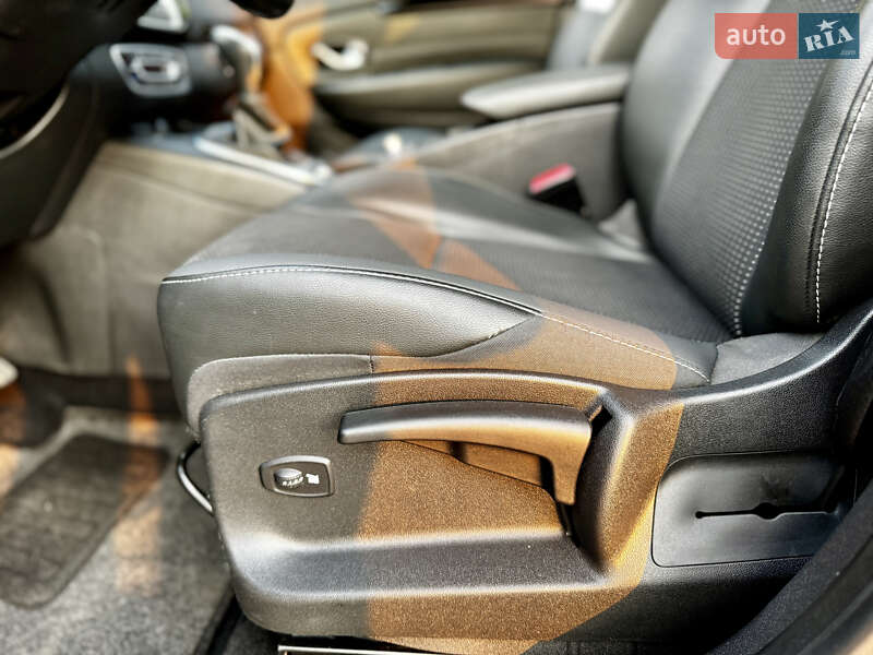 Мінівен Renault Scenic 2013 в Києві