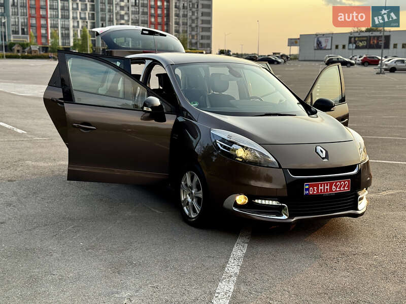 Мінівен Renault Scenic 2013 в Києві