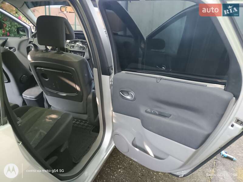 Мінівен Renault Scenic 2006 в Сумах