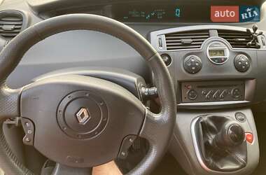 Минивэн Renault Scenic 2005 в Чугуеве