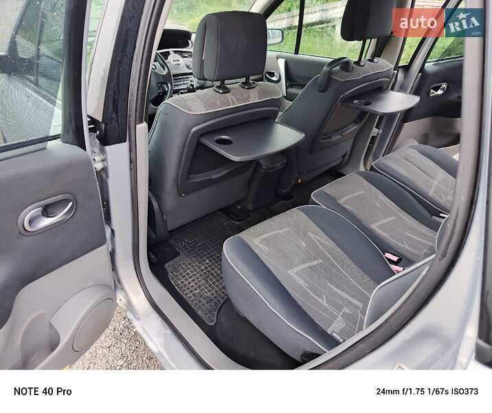 Мінівен Renault Scenic 2004 в Шепетівці