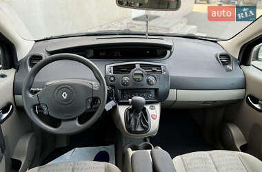Мінівен Renault Scenic 2004 в 