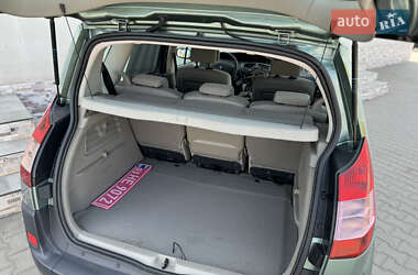 Мінівен Renault Scenic 2004 в 