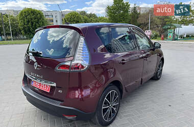 Минивэн Renault Scenic 2013 в 