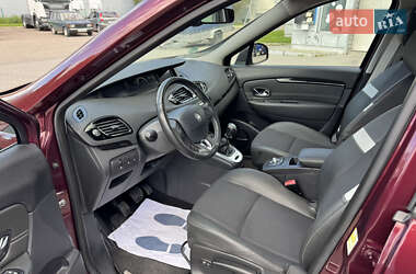 Минивэн Renault Scenic 2013 в 