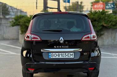 Минивэн Renault Scenic 2011 в 
