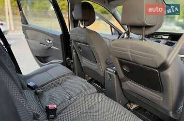 Минивэн Renault Scenic 2011 в 