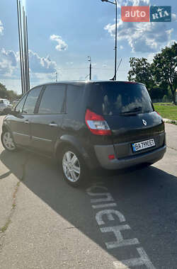 Минивэн Renault Scenic 2005 в 