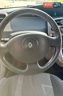 Минивэн Renault Scenic 2005 в 