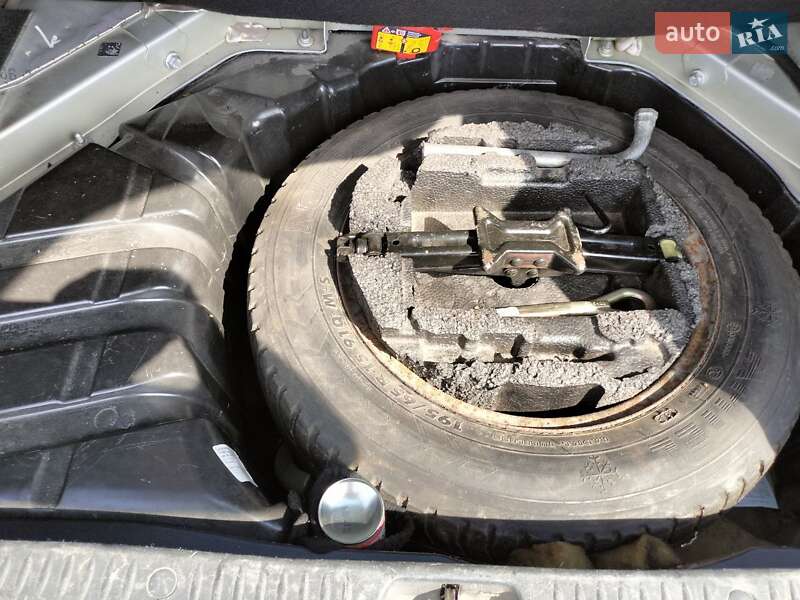 Мінівен Renault Scenic 2006 в Хмельницькому